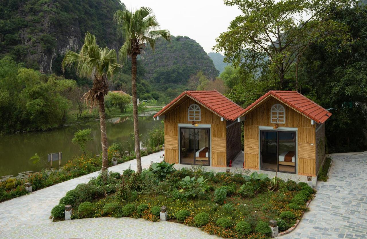 Hoanglong Riverside Homestay Ніньбінь Екстер'єр фото