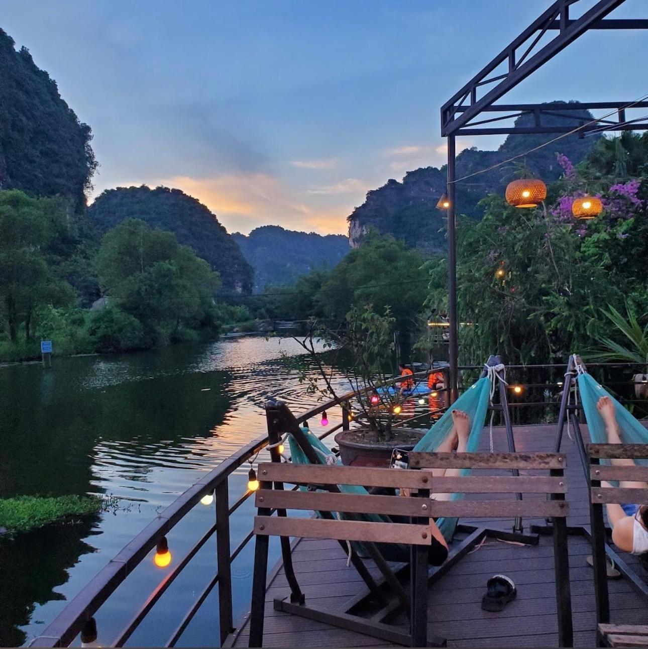 Hoanglong Riverside Homestay Ніньбінь Екстер'єр фото