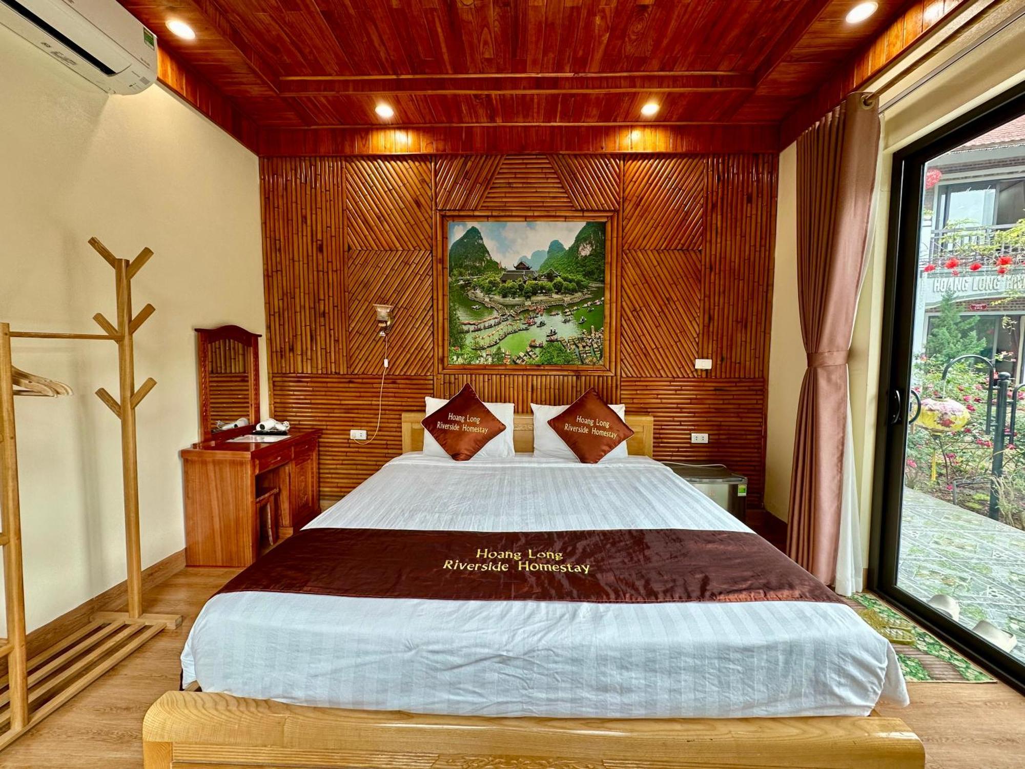 Hoanglong Riverside Homestay Ніньбінь Екстер'єр фото
