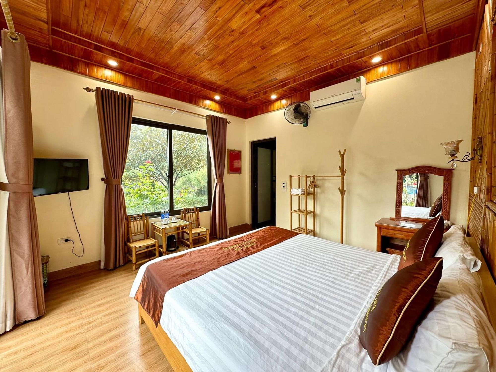 Hoanglong Riverside Homestay Ніньбінь Екстер'єр фото